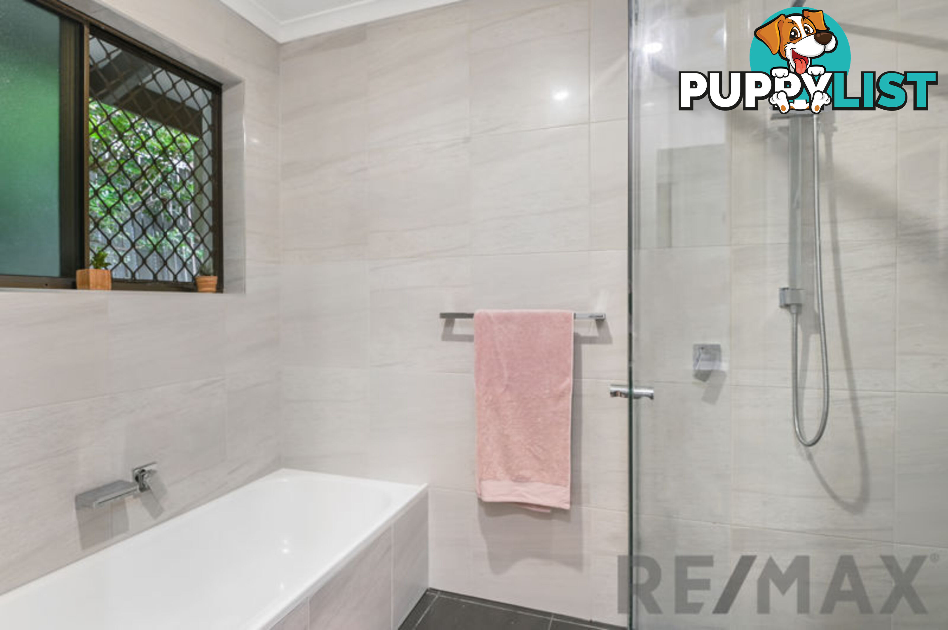 7 Janus Court EATONS HILL QLD 4037
