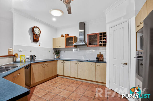 11 Fletchers Road EATONS HILL QLD 4037
