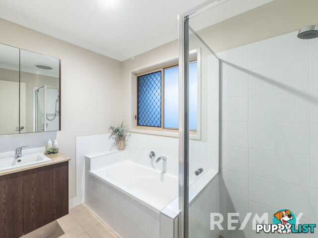 57 Centenary Court WARNER QLD 4500