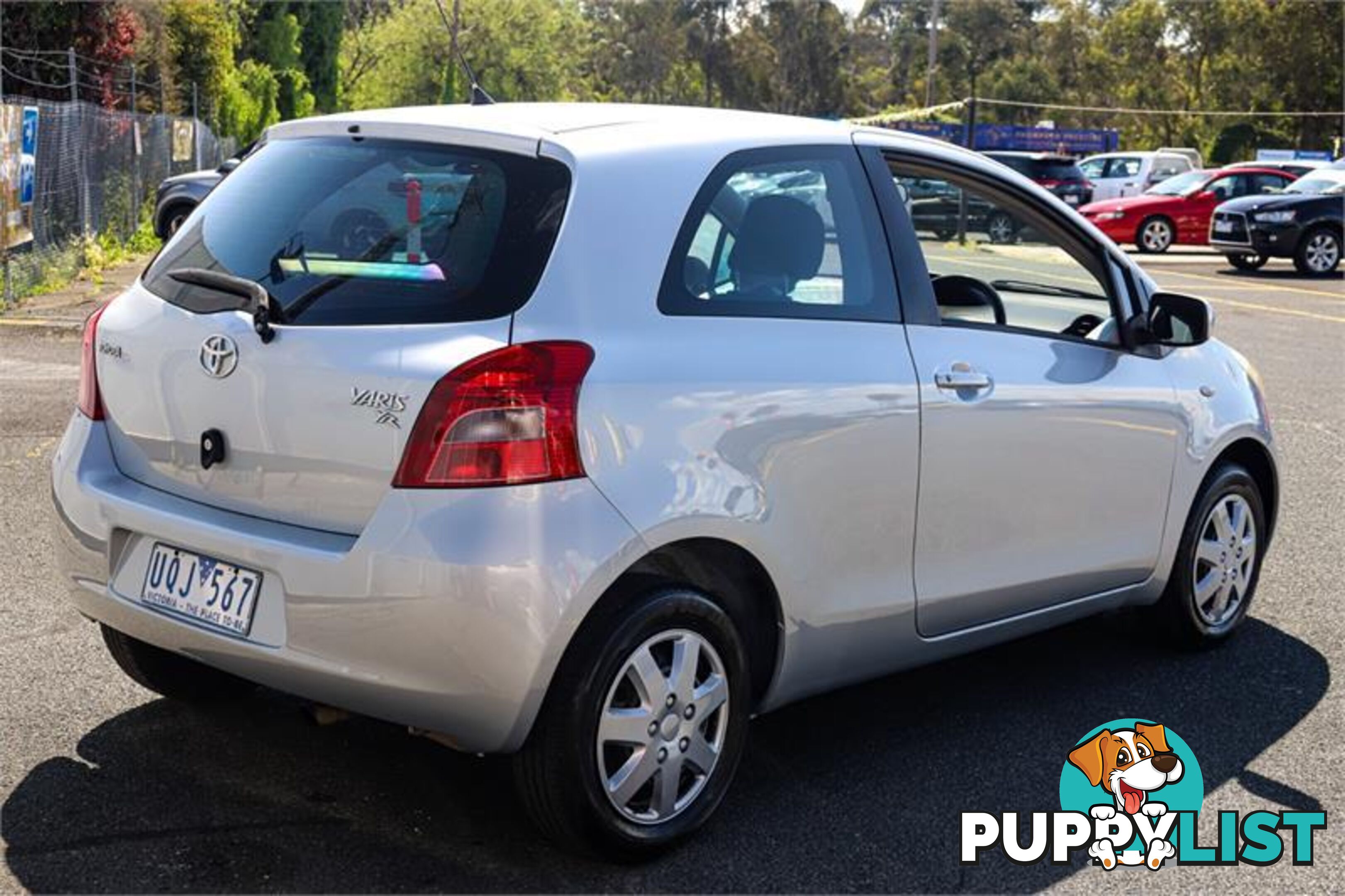 2005 TOYOTA YARIS YR AUTO HATCH