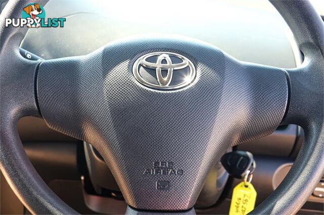 2005 TOYOTA YARIS YR AUTO HATCH