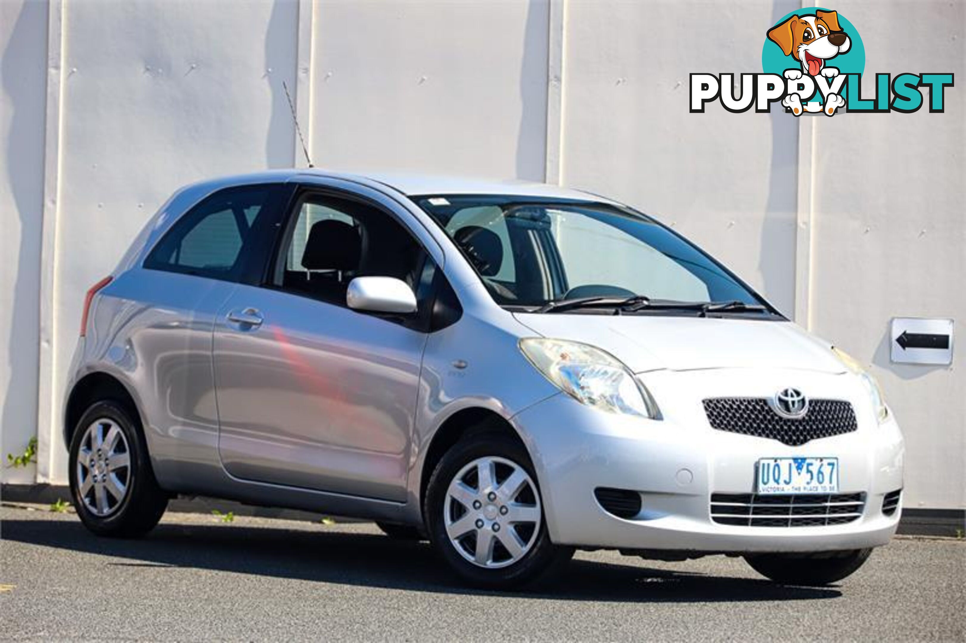 2005 TOYOTA YARIS YR AUTO HATCH