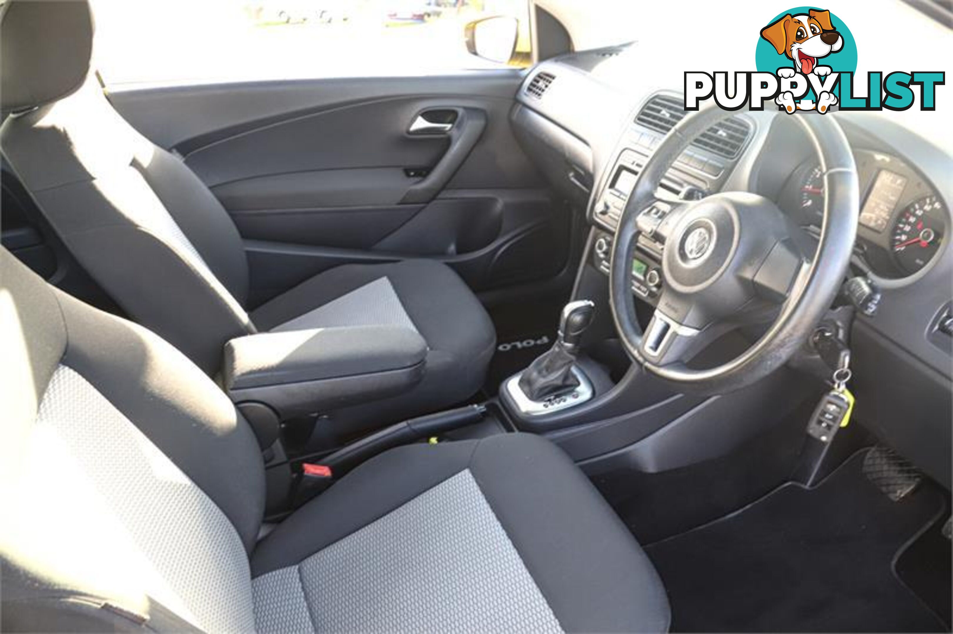 2010 VOLKSWAGEN POLO TRENDLINE 6RAUTOMY11 HATCH