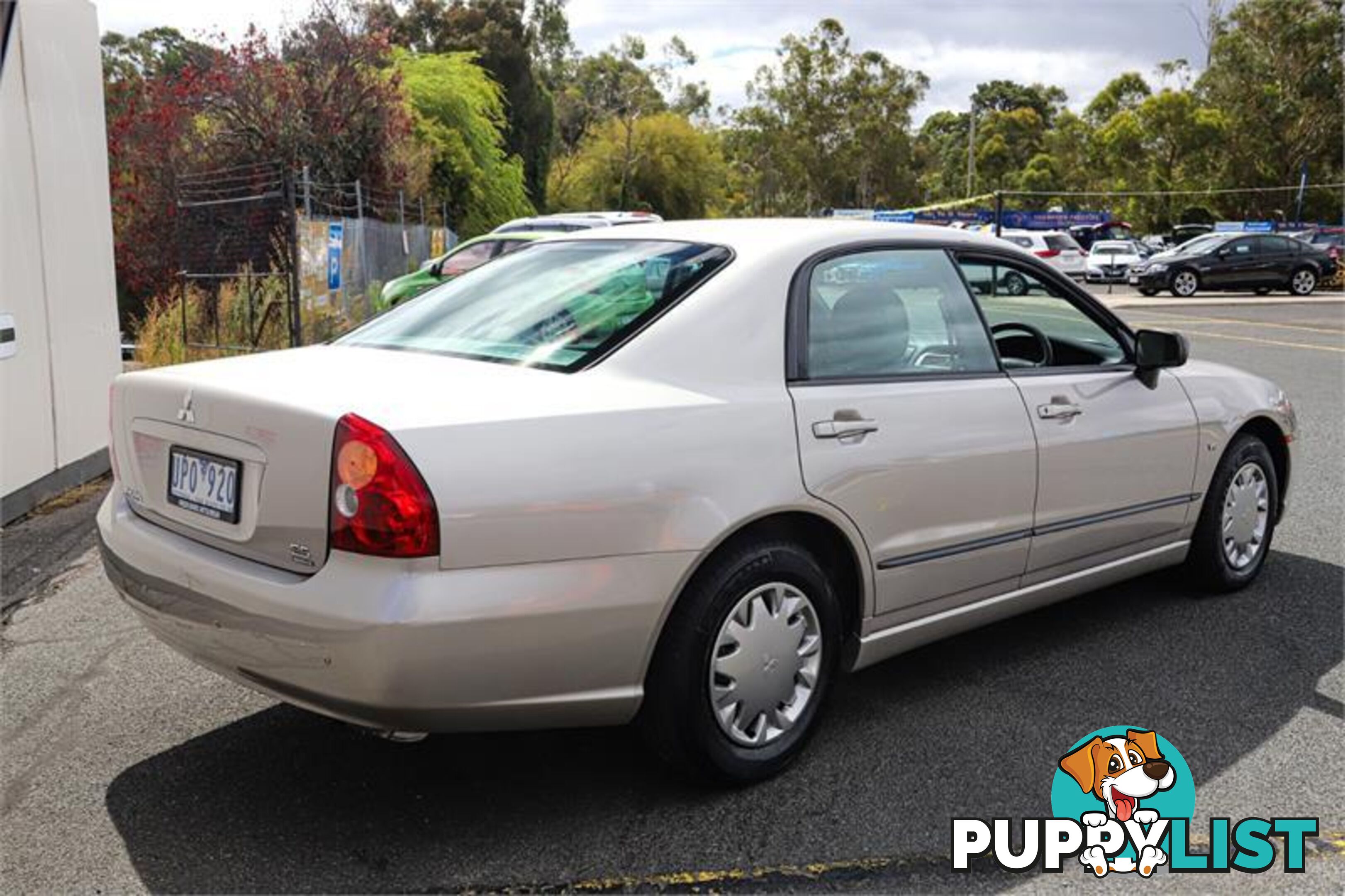 2005 MITSUBISHI MAGNA ES TWAUTO SEDAN