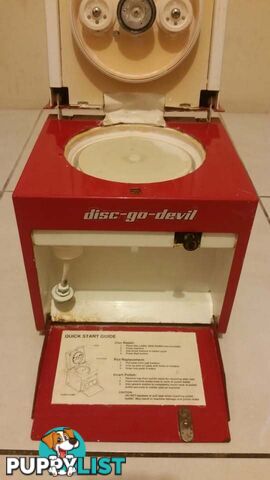 Disc Go Devil Disc Repair Machine