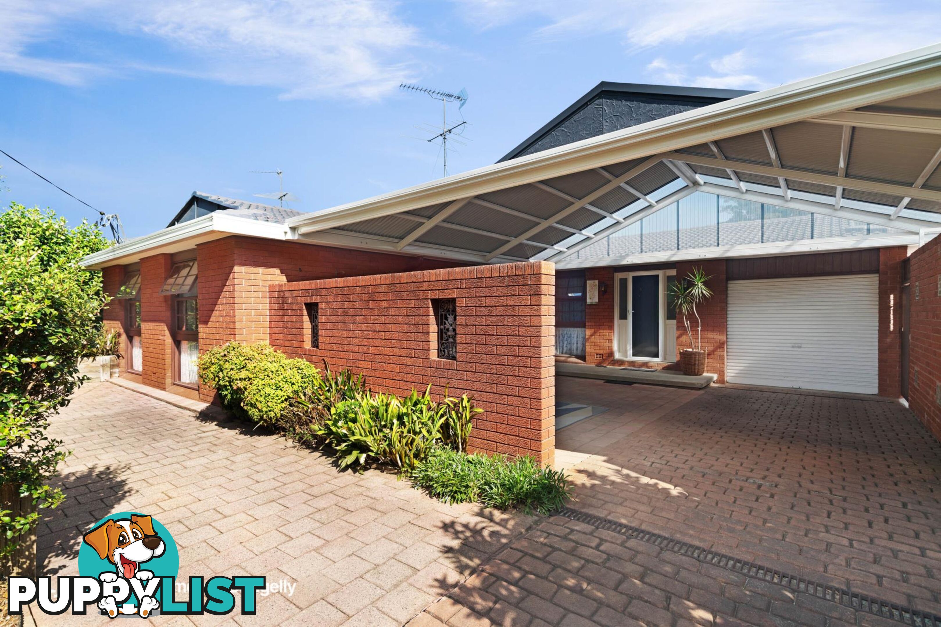 9 Larnach Place ELDERSLIE NSW 2570