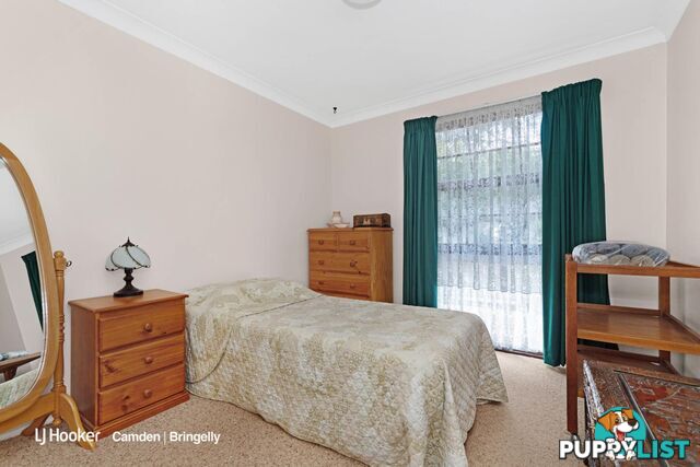 9 Larnach Place ELDERSLIE NSW 2570