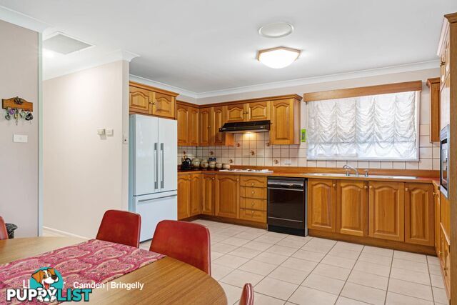 9 Larnach Place ELDERSLIE NSW 2570