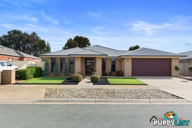 4 Young St Cobram VIC 3644