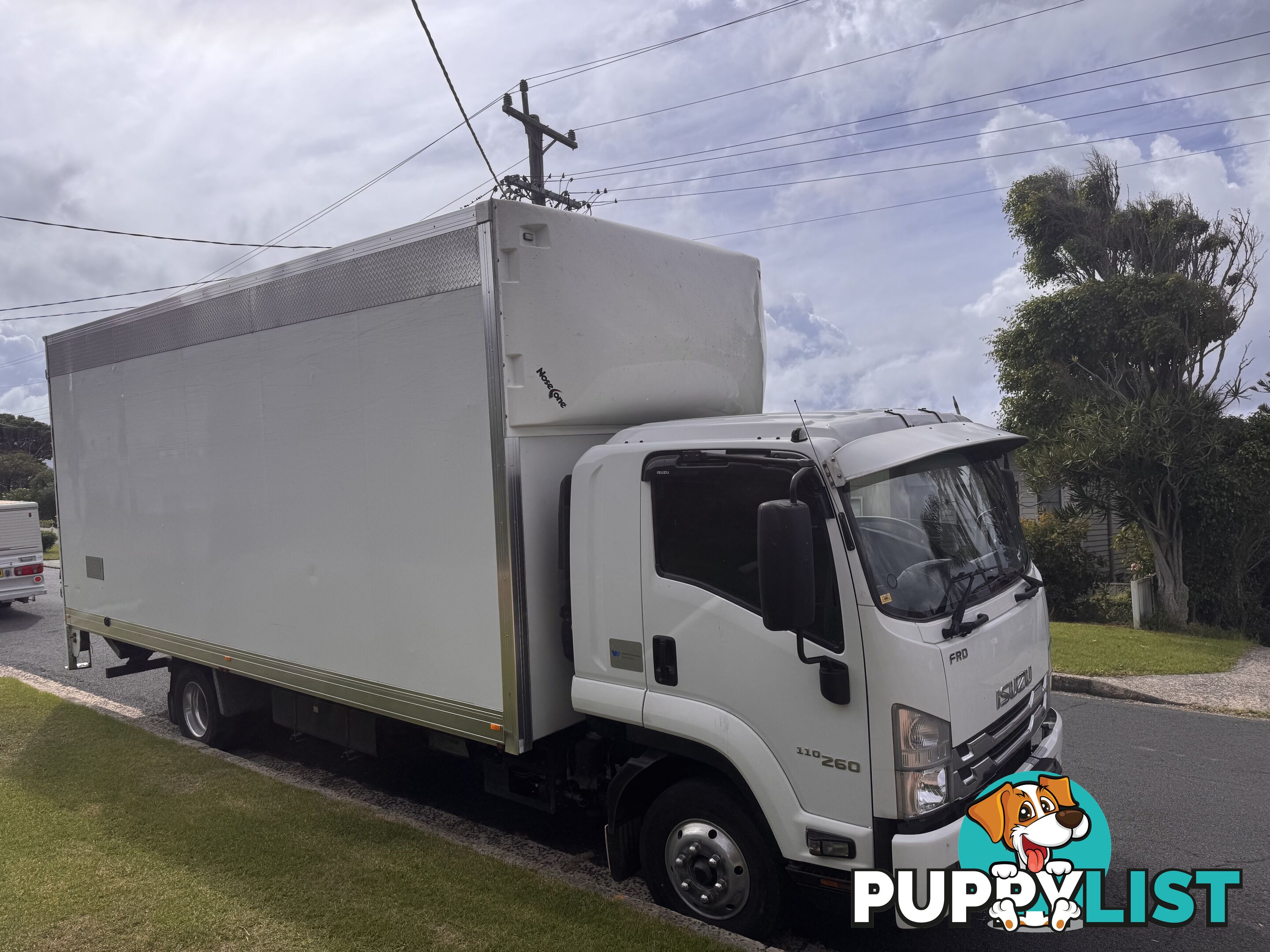 2019 Isuzu FRD 110-260 Pantech Truck