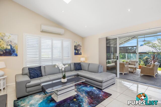 67 Golden Wattle Drive ULLADULLA NSW 2539