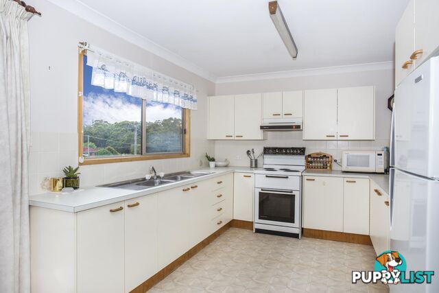 11 Treetops Crescent MOLLYMOOK NSW 2539