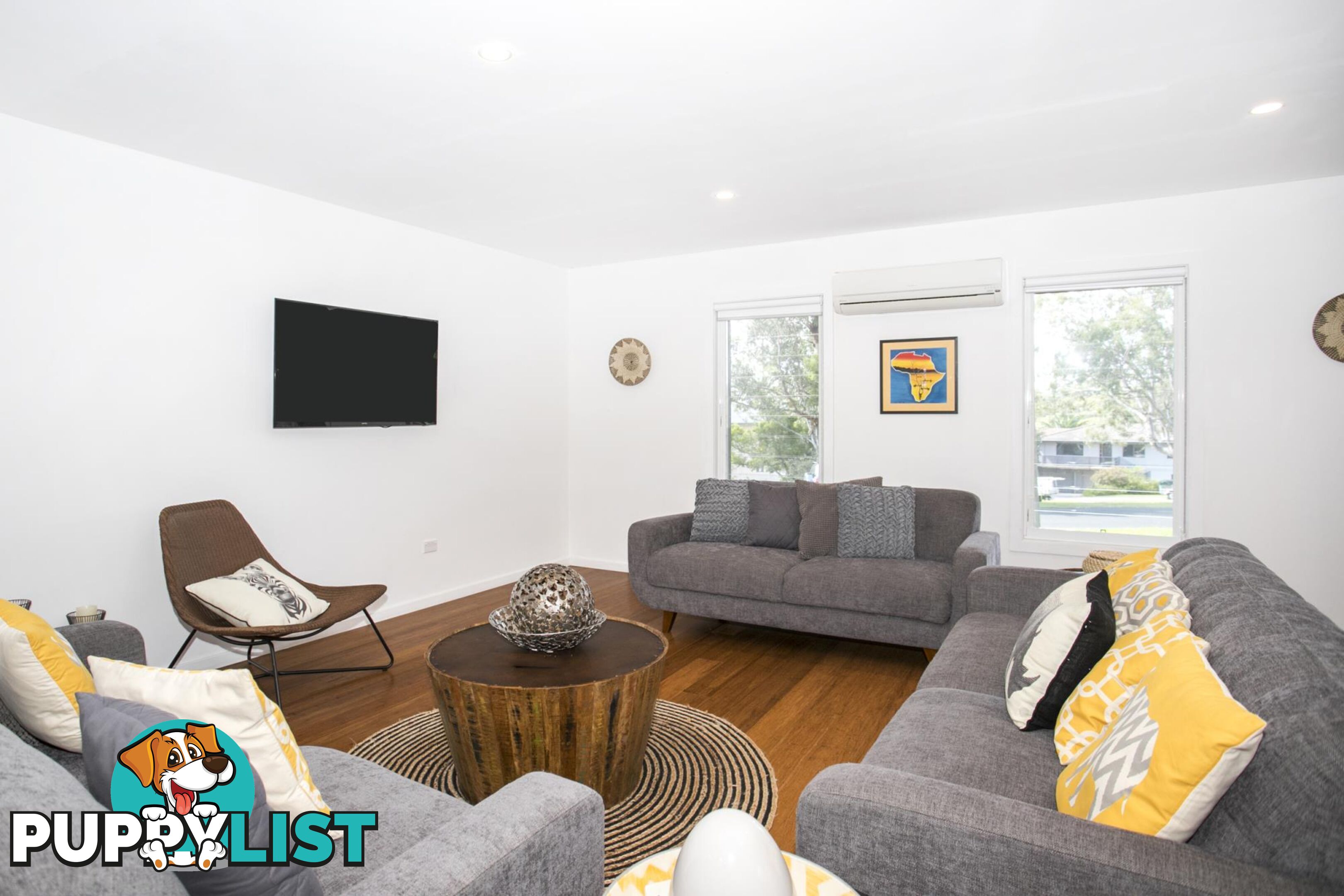 21 Davies Street MOLLYMOOK NSW 2539