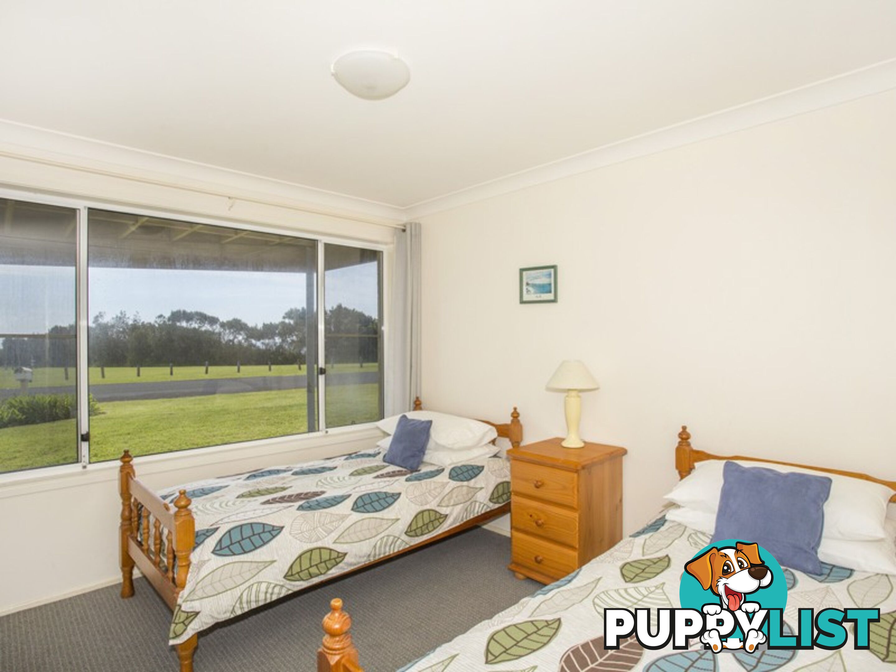 33 Seaside Parade DOLPHIN POINT NSW 2539