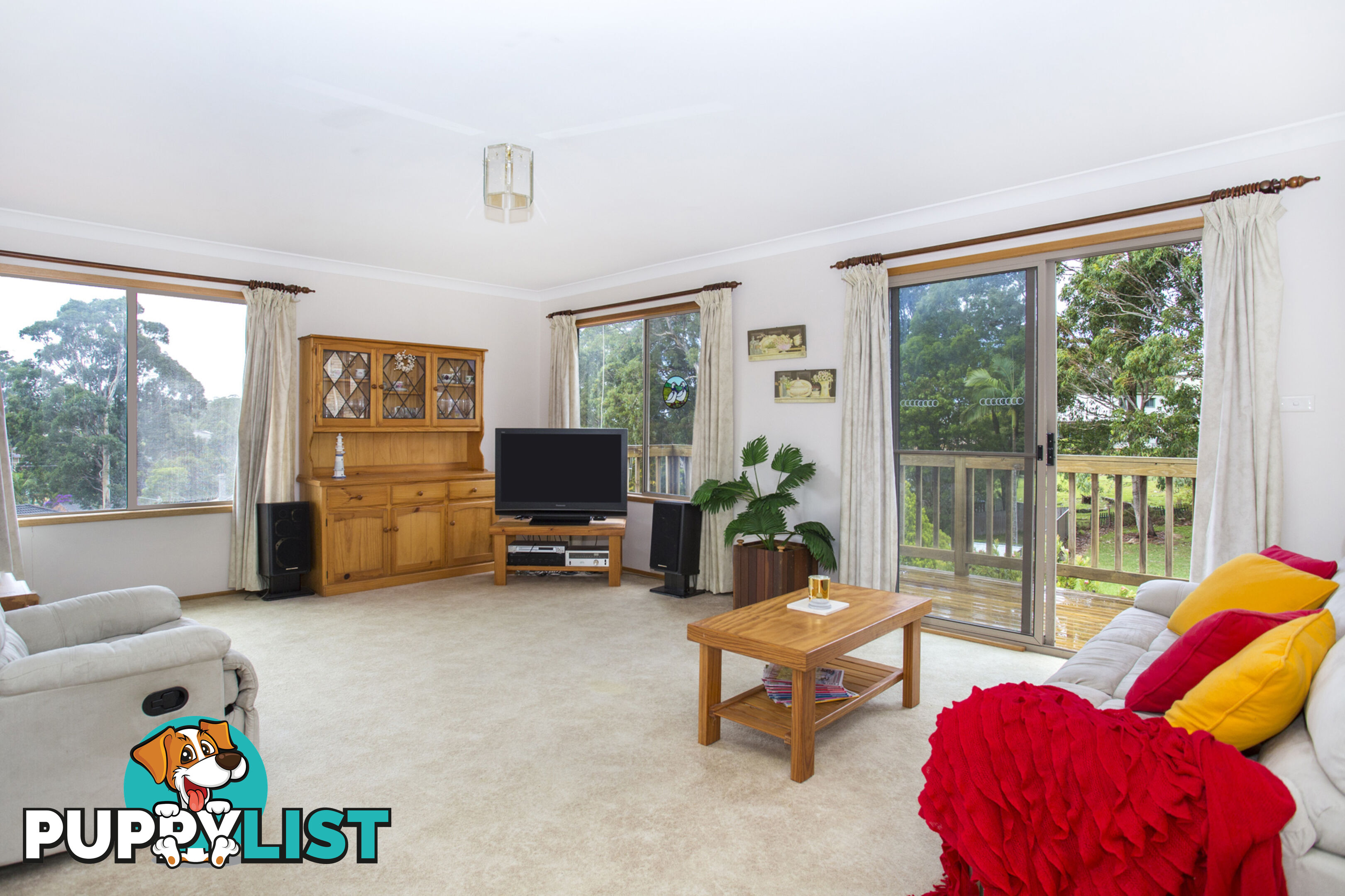 11 Treetops Crescent MOLLYMOOK BEACH NSW 2539