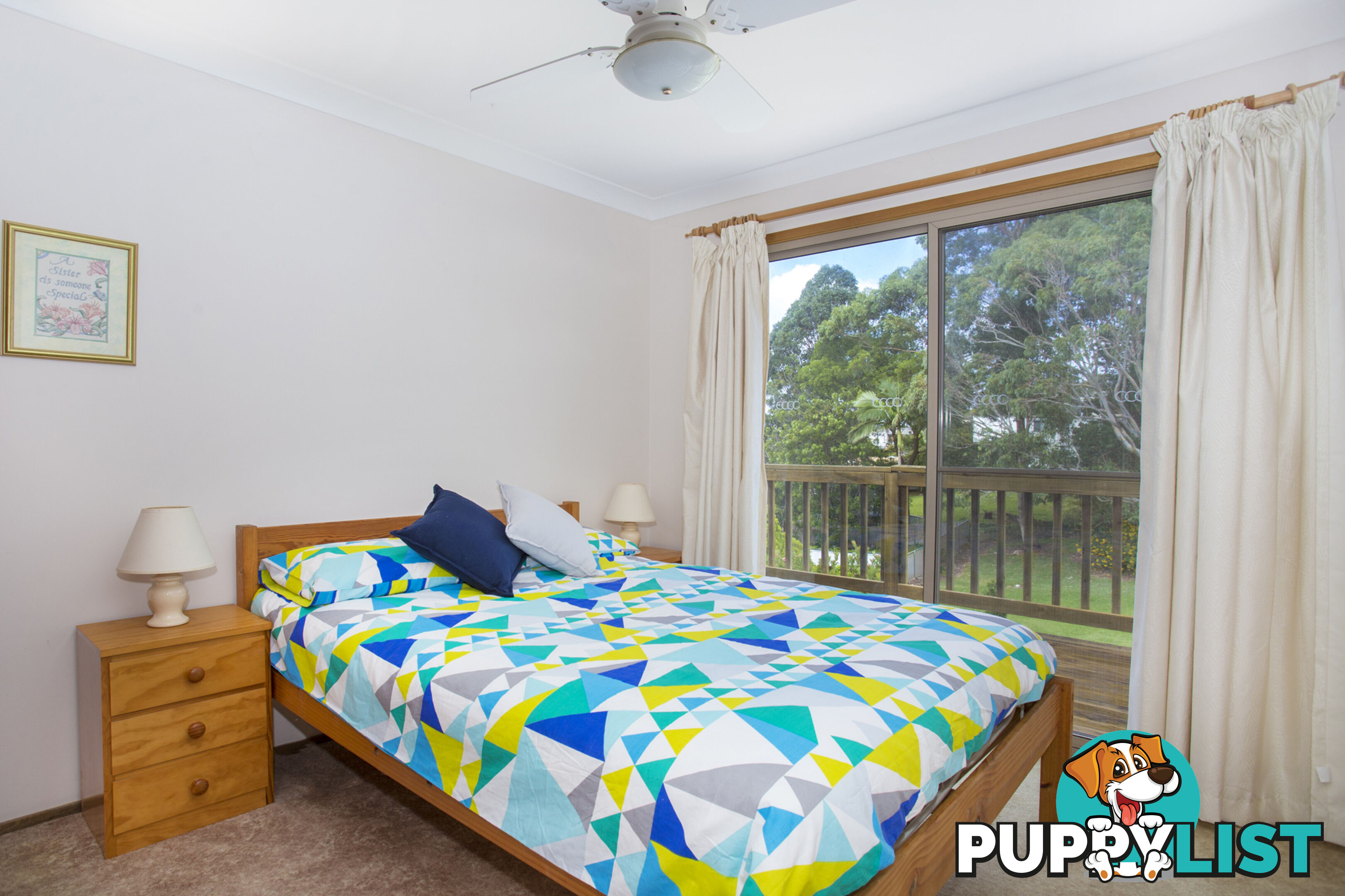 11 Treetops Crescent MOLLYMOOK BEACH NSW 2539