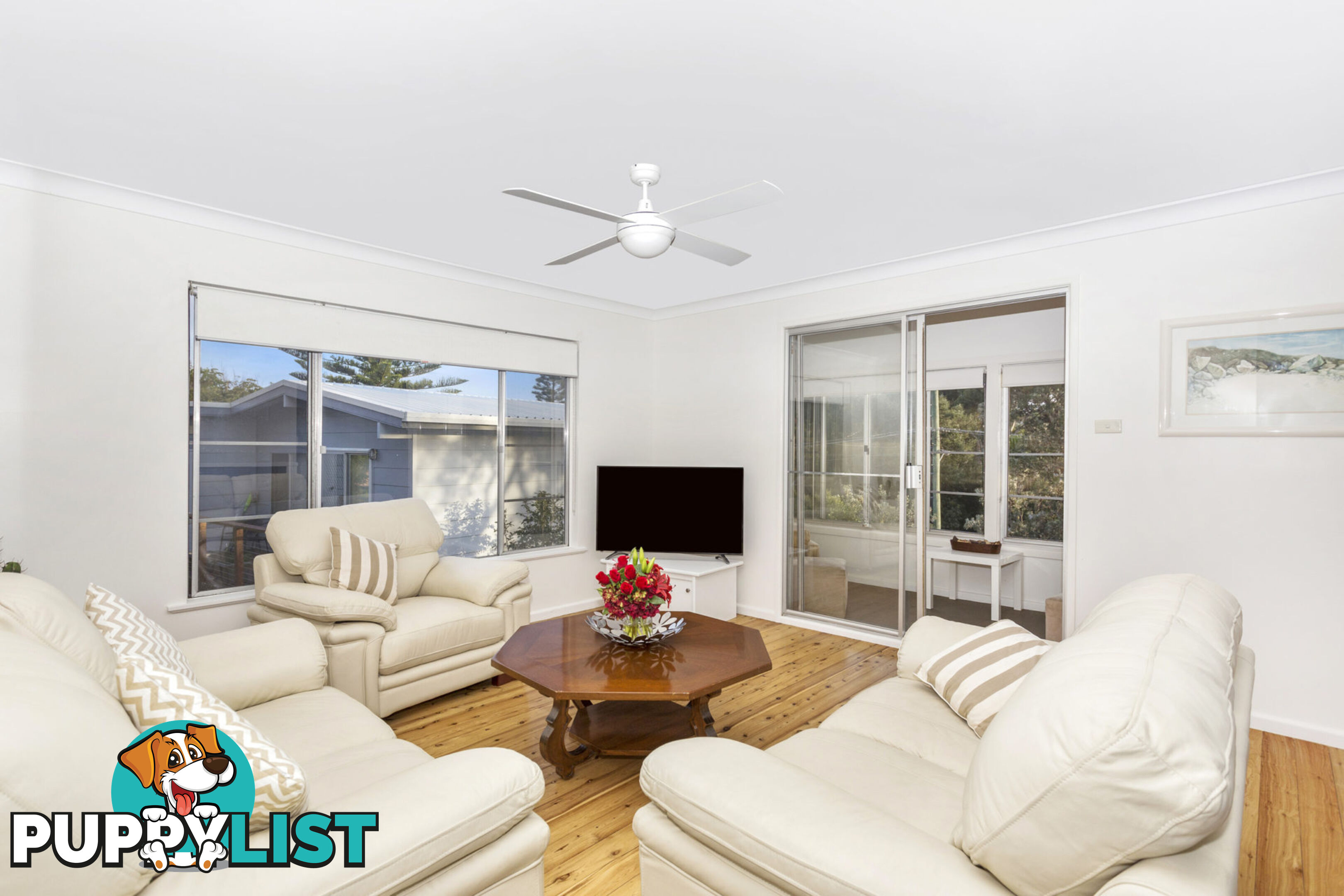 86 Tallwood Ave MOLLYMOOK NSW 2539