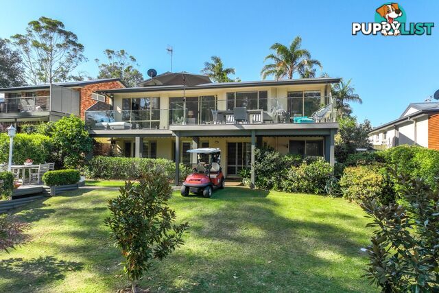 35 Clyde Street MOLLYMOOK BEACH NSW 2539