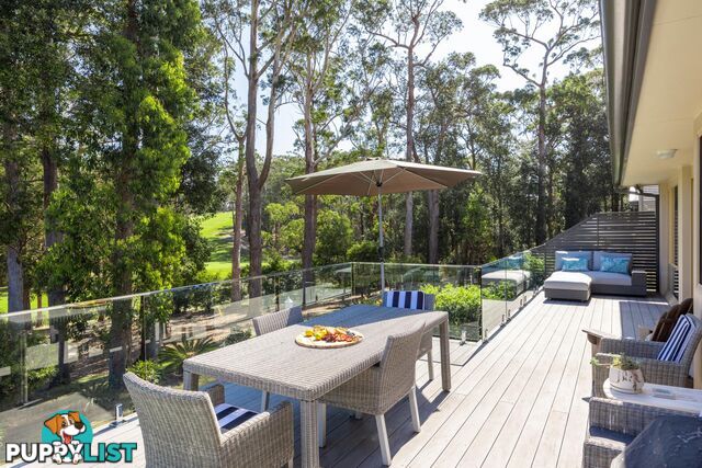 35 Clyde Street MOLLYMOOK BEACH NSW 2539