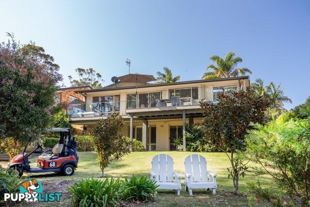 35 Clyde Street MOLLYMOOK BEACH NSW 2539