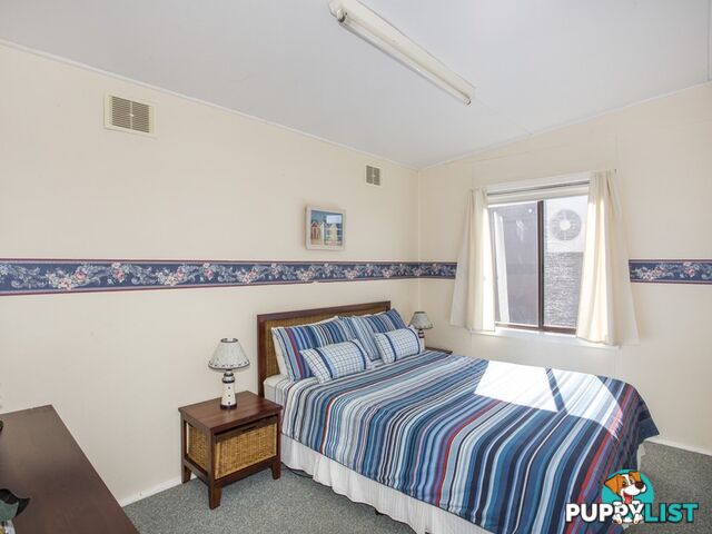 31 Mitchell Pde MOLLYMOOK NSW 2539