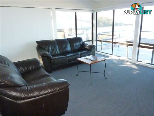 1/28 Beach Road MOLLYMOOK NSW 2539