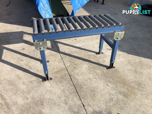 CONVEYOR-USED WITH ADJUSTING LEGS AND STEEL ROLLERS