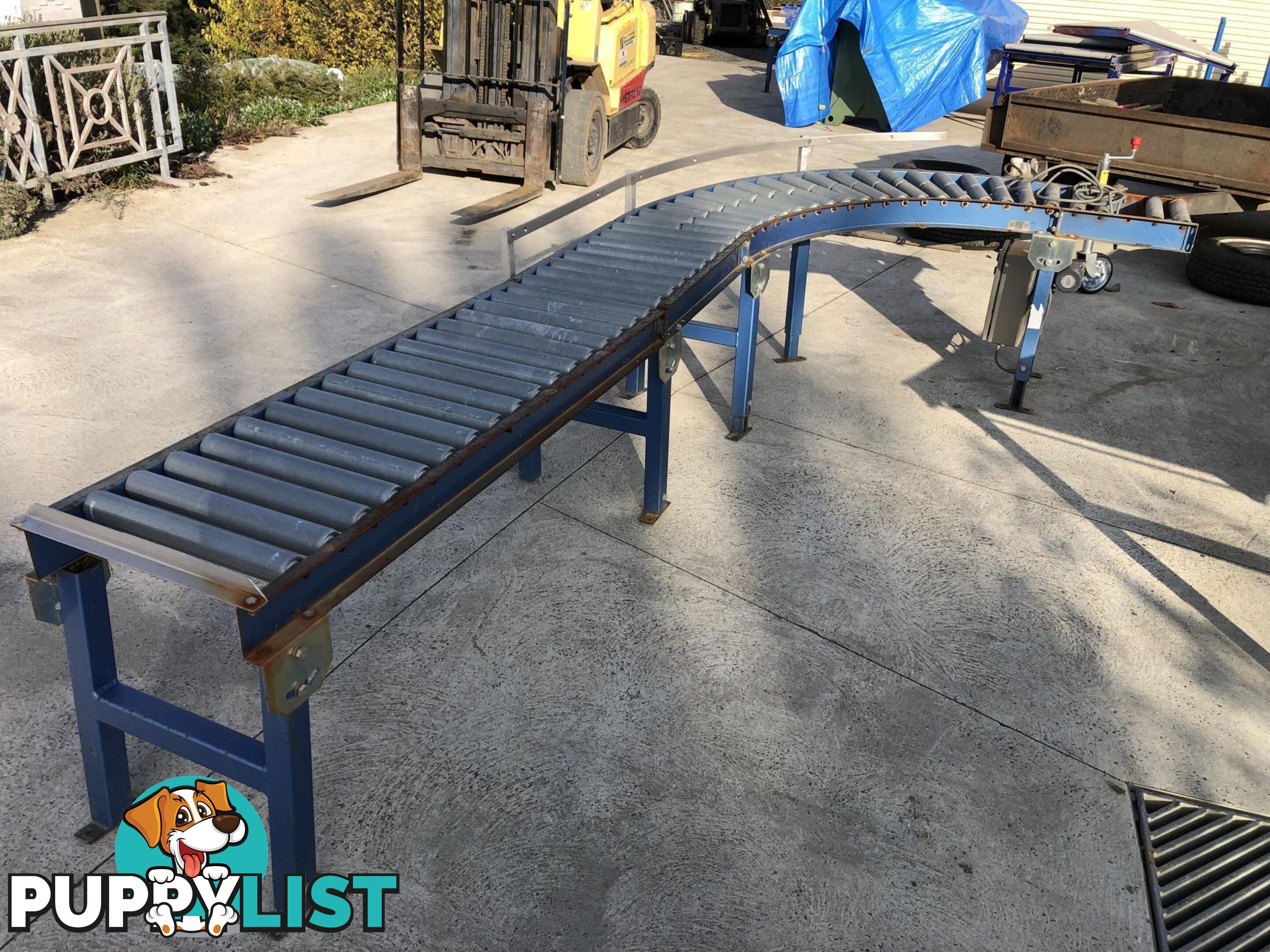 CURVED CONVEYOR-USED WITH ADJUSTING LEGS AND STEEL ROLLERS